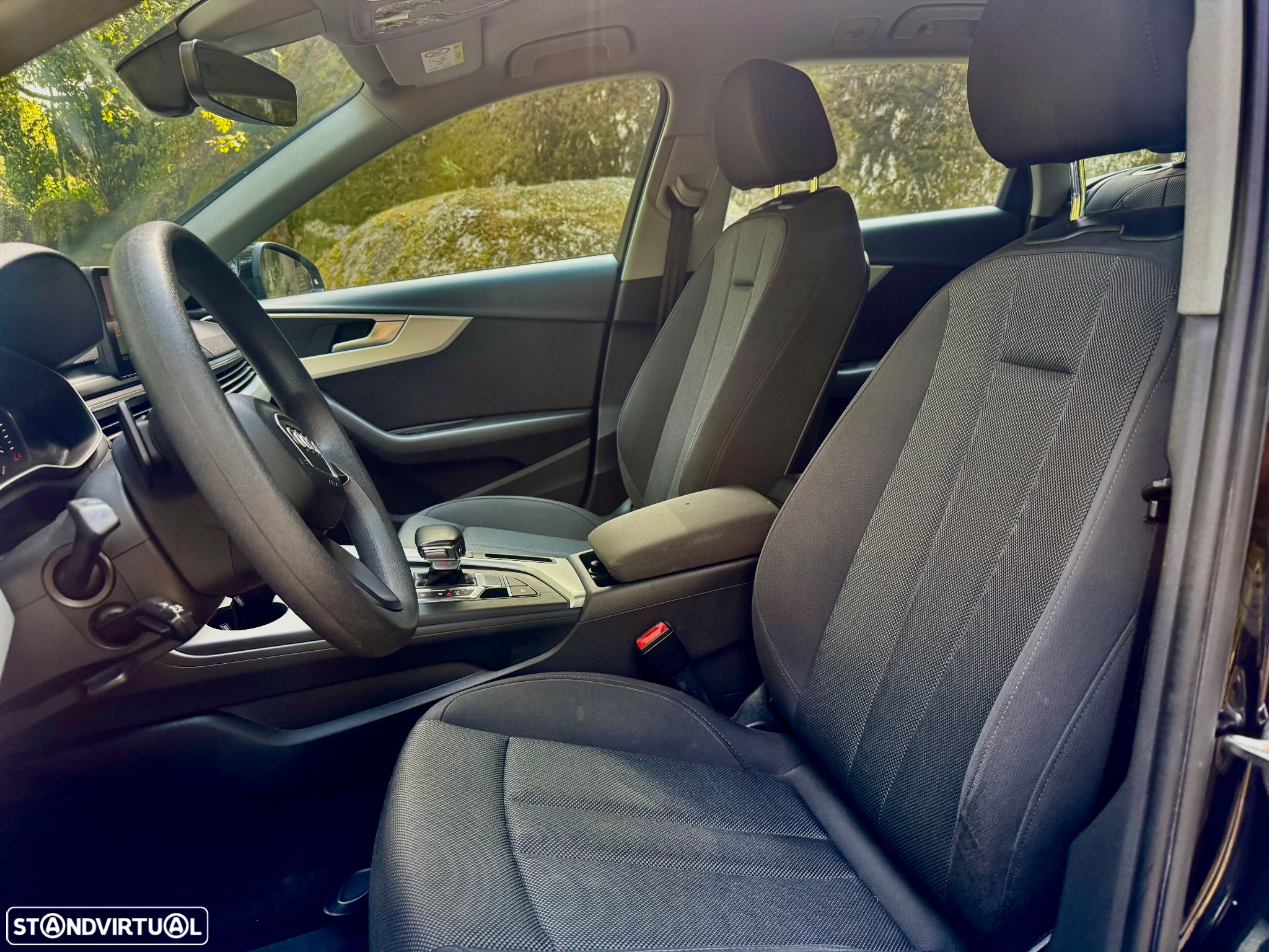 Audi A4 Avant 2.0 TDI Advance S tronic - 22