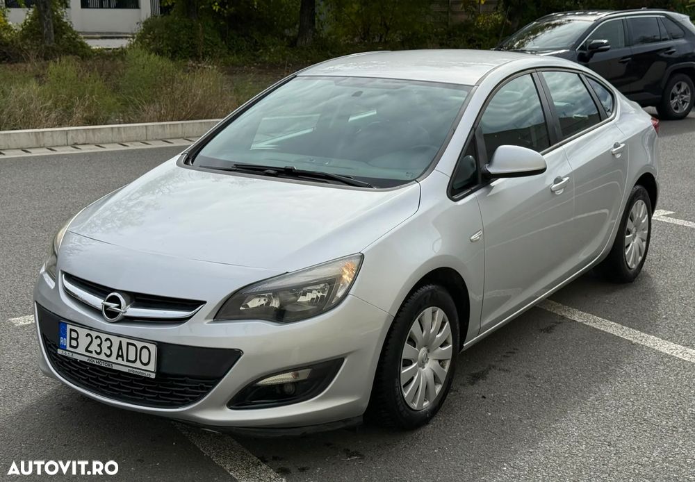 Opel Astra 1.4 ECOTEC Turbo Selection - 1