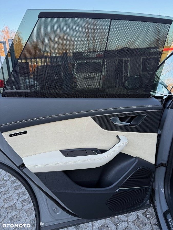 Audi RS Q8 TFSI quattro tiptronic - 34