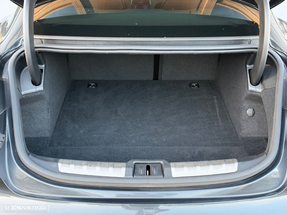Porsche Taycan 4S Bateria Performance Plus - 29