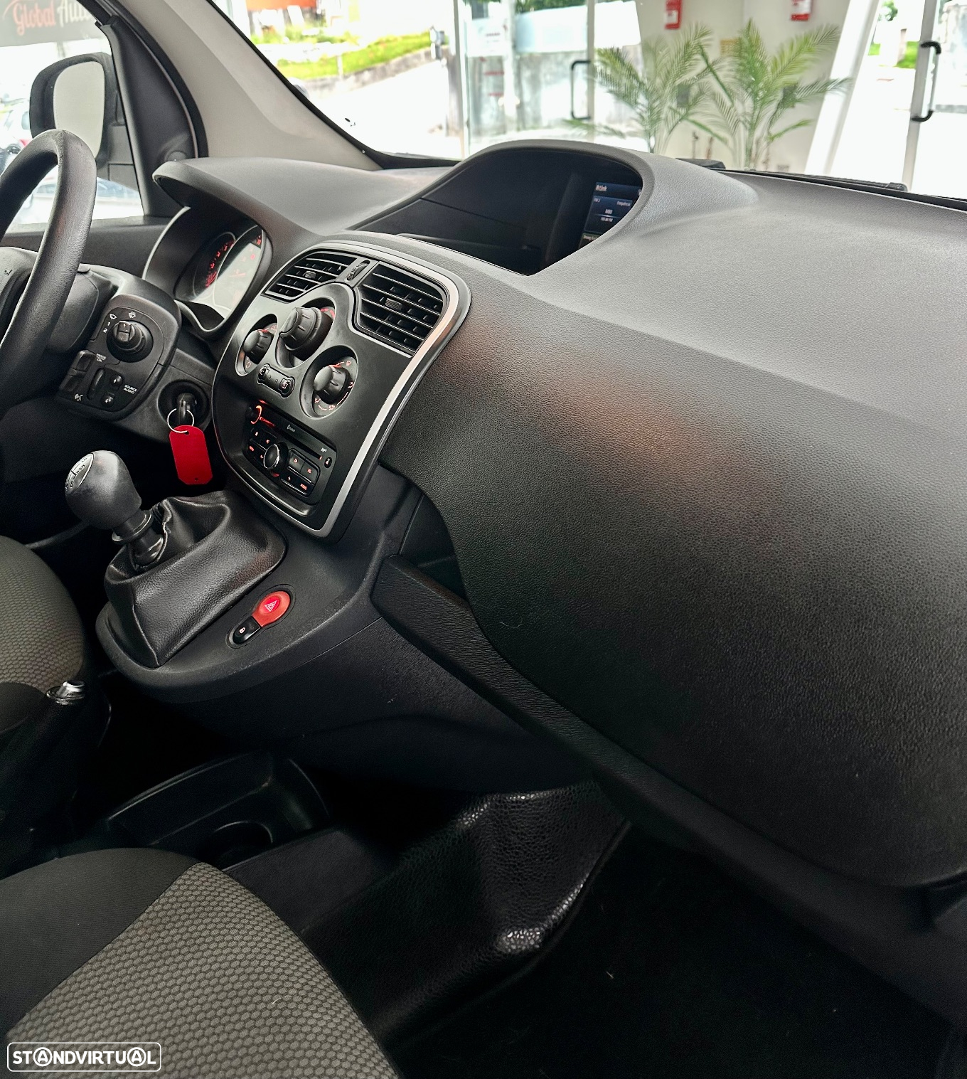 Renault Kangoo MAXI - 32
