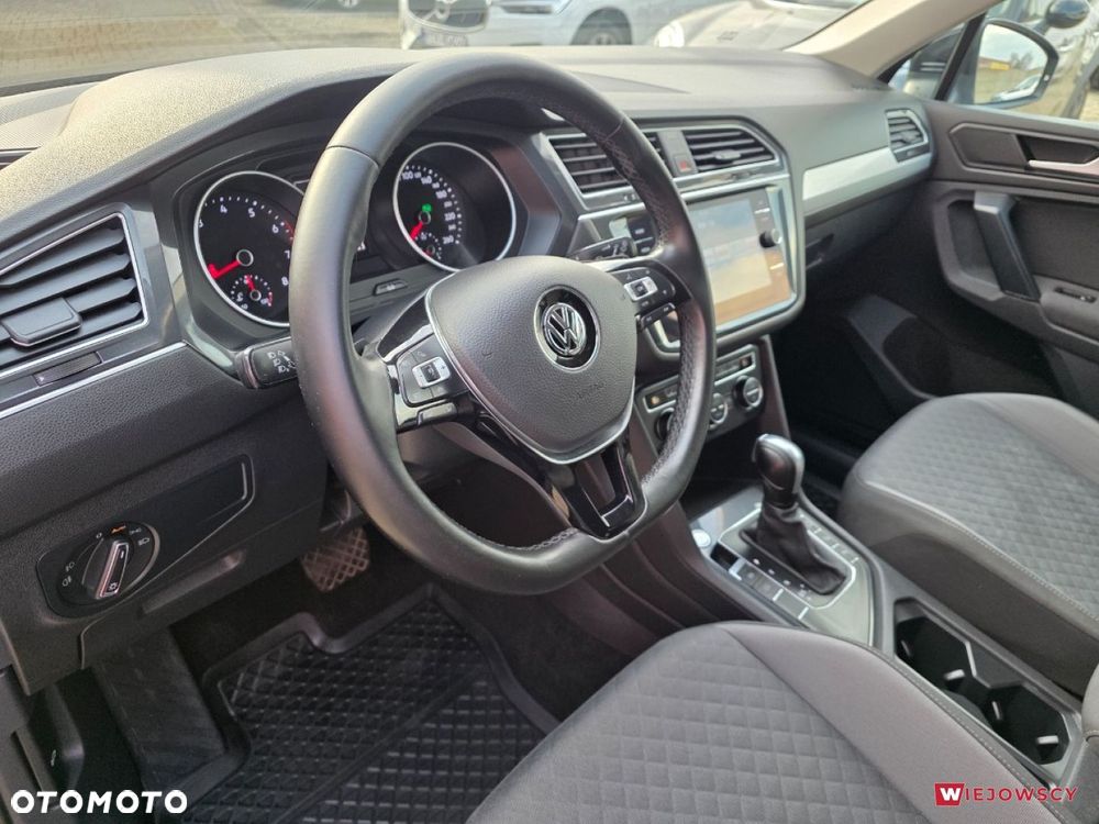 Volkswagen Tiguan - 14