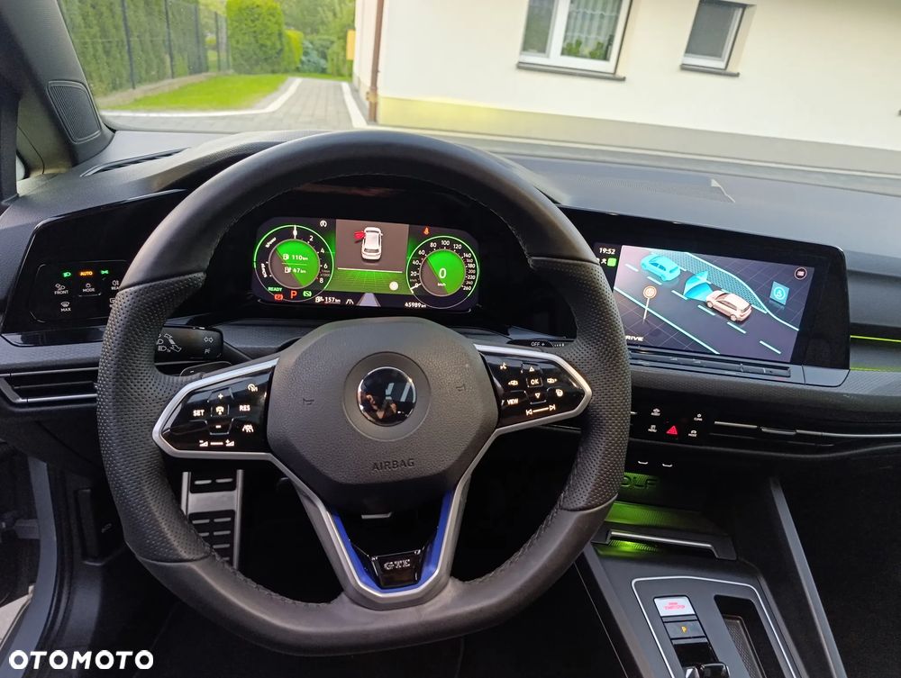 Volkswagen Golf - 19