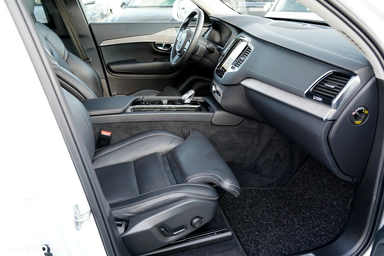 Volvo XC 90 - 34