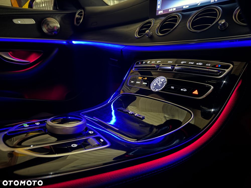 Mercedes-Benz Klasa E 220 d AMG - 10