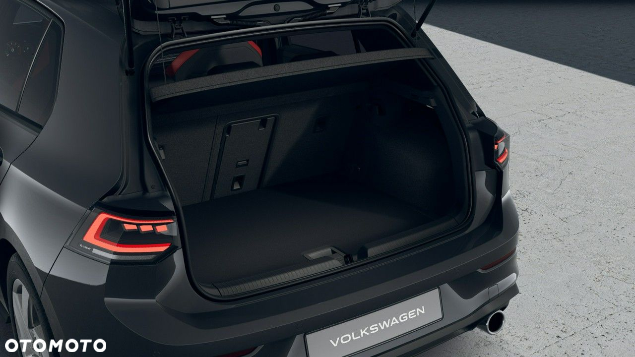 Volkswagen Golf - 9