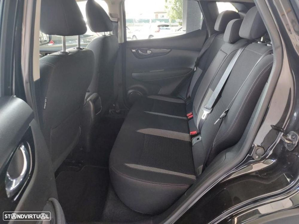 Nissan Qashqai 1.5 dCi N-Connecta Business - 12
