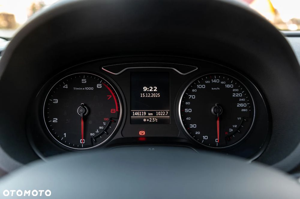 Audi A3 Sportback 1.4 TFSI Ambiente - 23