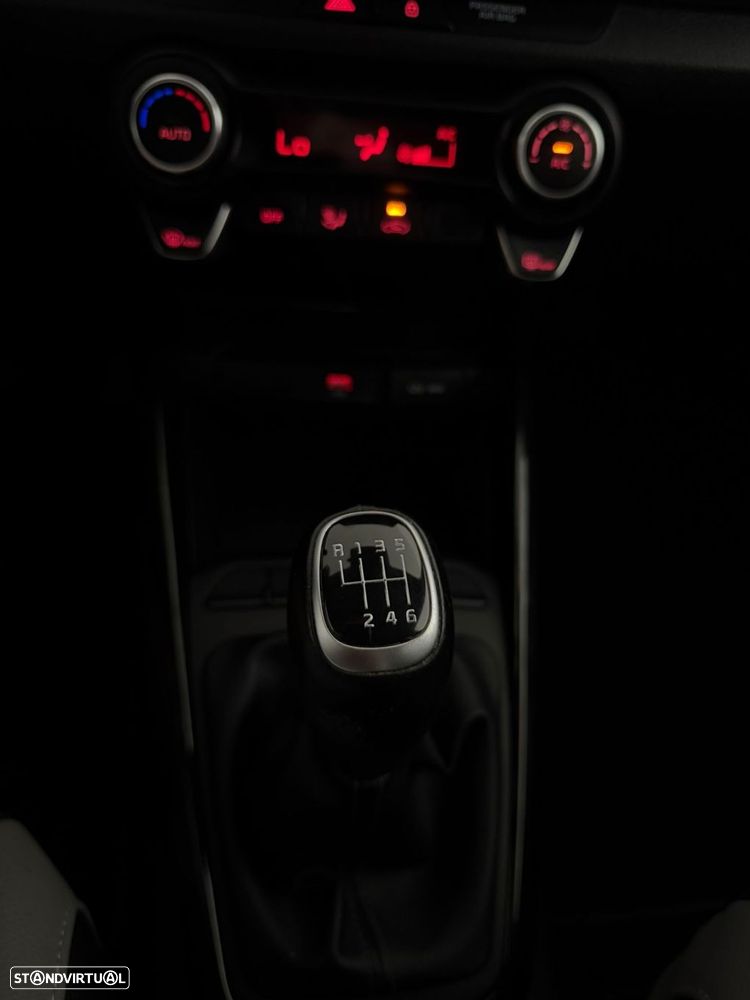 Kia Stonic 1.0 T-GDI Drive - 13