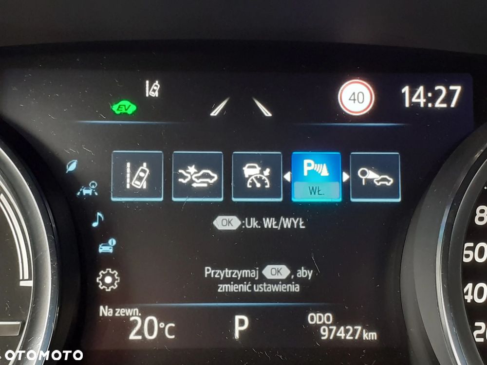 Toyota Camry - 11