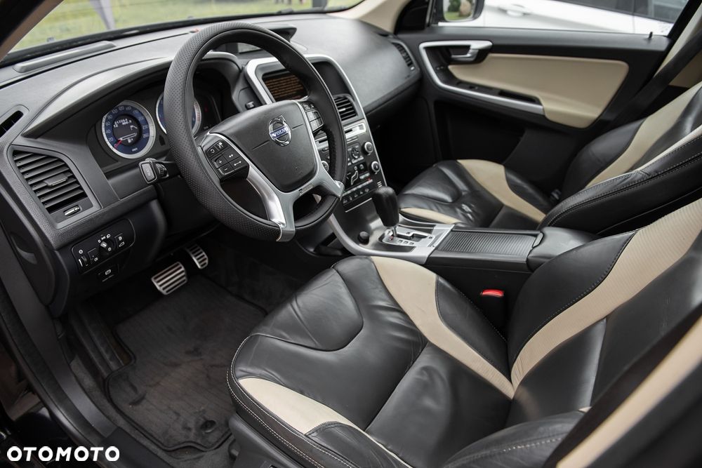 Volvo XC 60 D5 AWD RDesign - 15