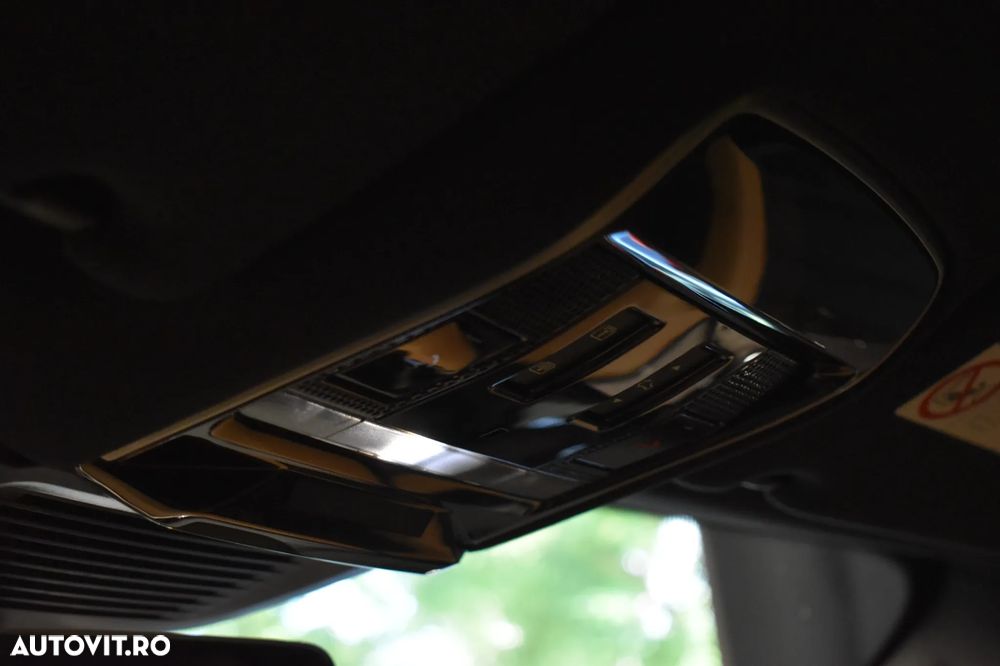 Land Rover Range Rover Sport 3.0 I6 D300 MHEV Dynamic SE - 29