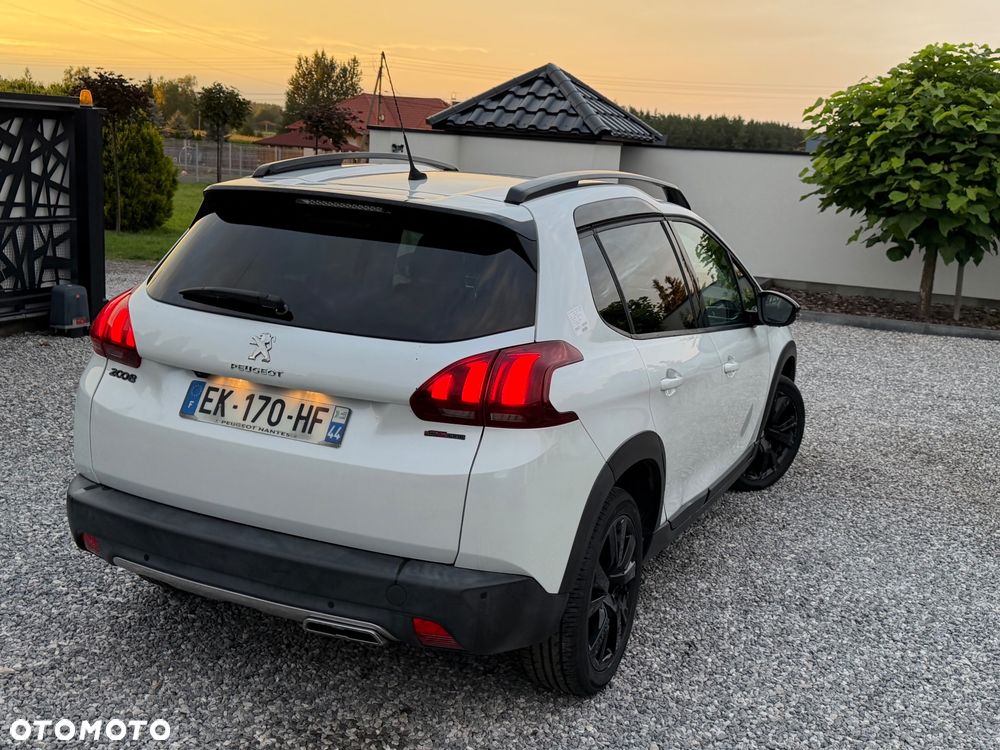 Peugeot 2008 PureTech 110 Stop&Start EAT6 GT-Line Edition - 13