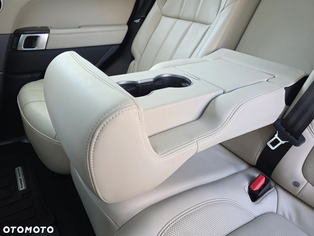 Land Rover Range Rover Sport S 3.0 SD V6 HSE Dynamic - 24