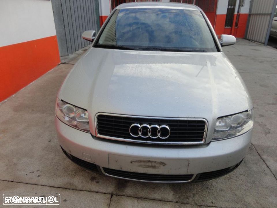 Audi A4 do ano de 2001 a 2005 - 1