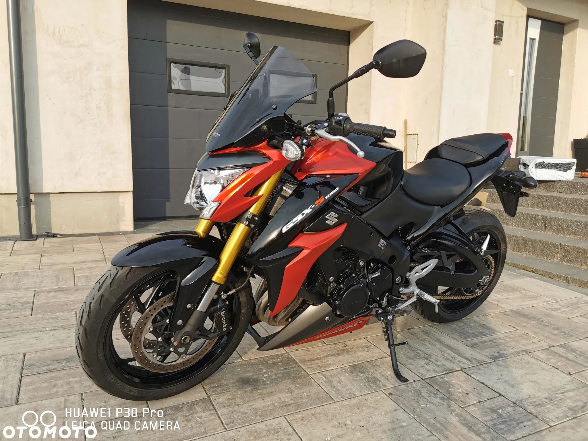 Suzuki GSX - 1