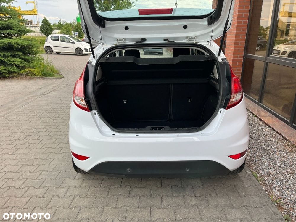 Ford Fiesta 1.25 Ambiente - 24