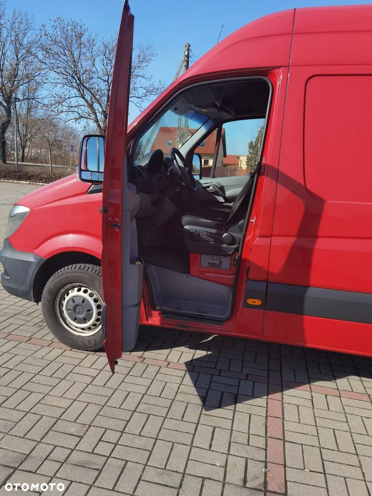 Mercedes-Benz Sprinter - 5