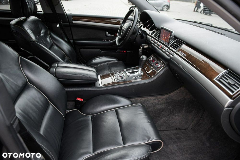 Audi A8 4.2 FSI Quattro - 10