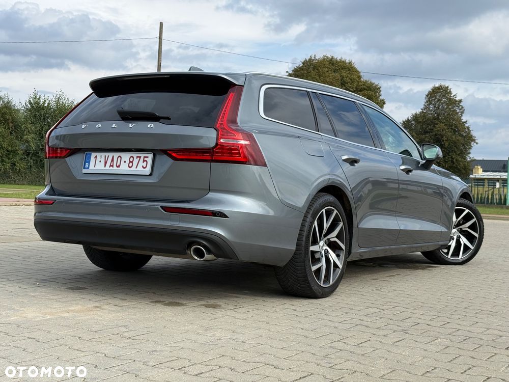 Volvo V60 D3 Momentum Pro - 25