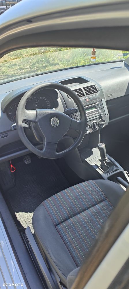 Volkswagen Polo 1.4 TDI DPF Tour - 5