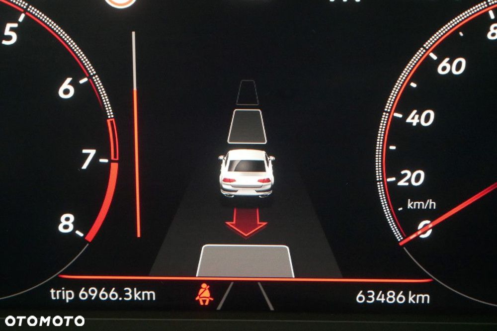Volkswagen Passat - 28