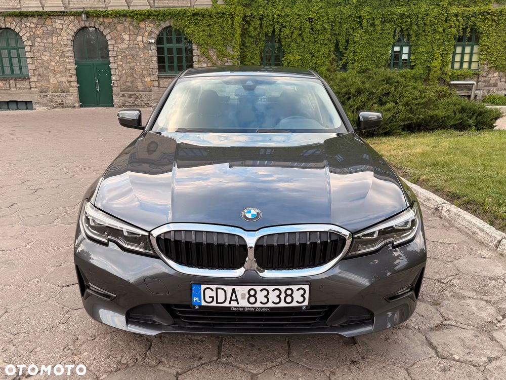 BMW Seria 3 318i - 6