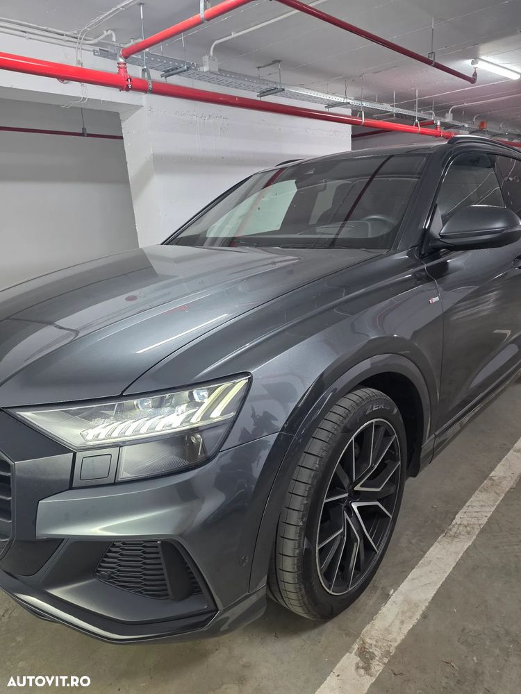 Audi Q8 - 6