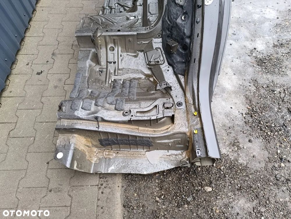 VOLVO S90 od 2020r Ćwiartka Słupek Próg Tył Prawy Lewy - 2