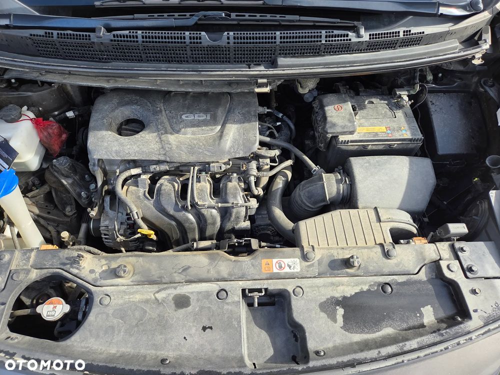 Kia Carens 1.6 GDI Business Line EU6 - 25