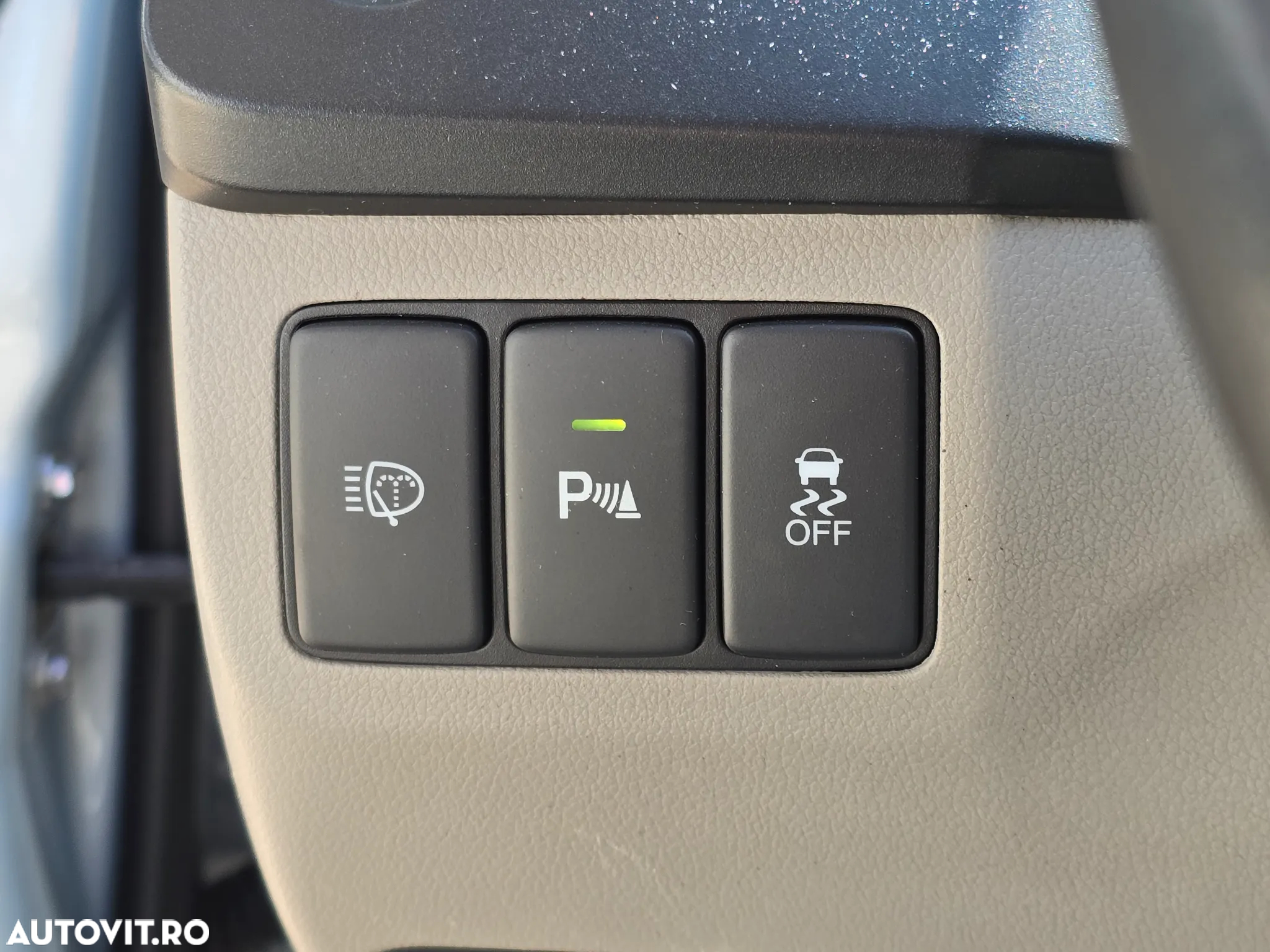 Honda Civic 1.8 i-VTEC MT Executive - 18