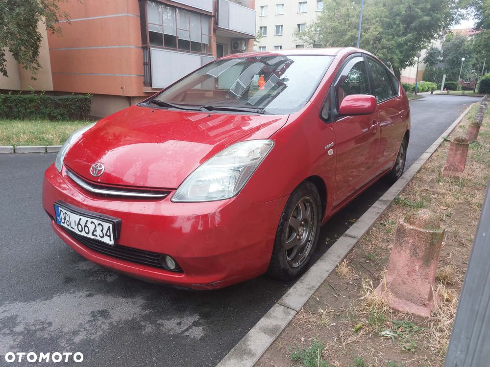 Toyota Prius 1.5 VVT-i Sol (nav) - 1