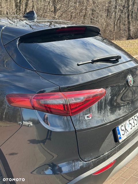 Alfa Romeo Stelvio 2.0 Turbo Q4 - 17