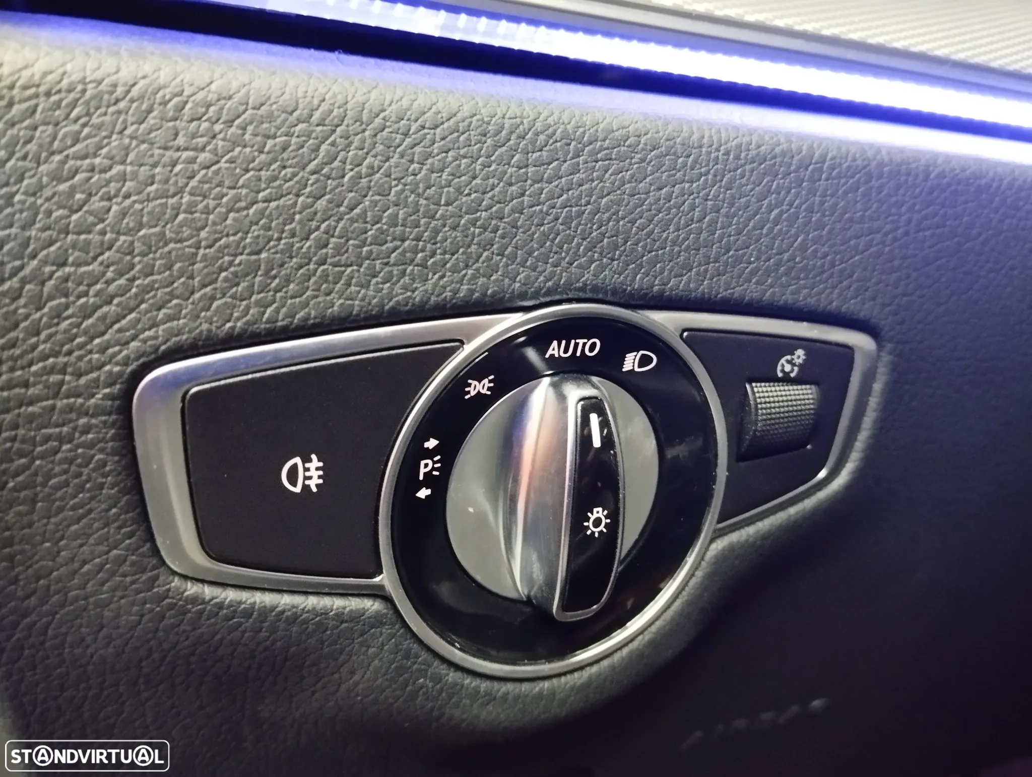 Mercedes-Benz E 220 d Avantgarde - 25