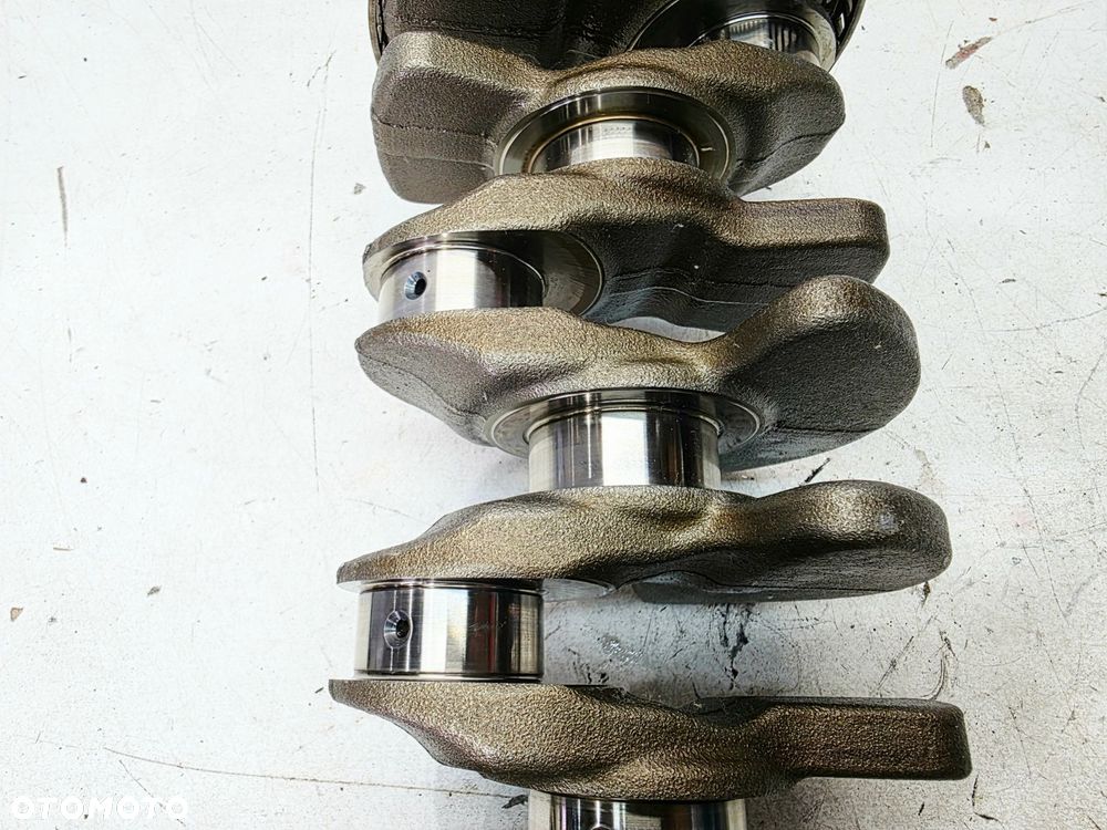 WAŁ KORBOWY AUDI A4 B9 A5 8W VOLKSWAGEN SEAT 2.0 TFSI 06LD 06L105101D 7/26 - 12