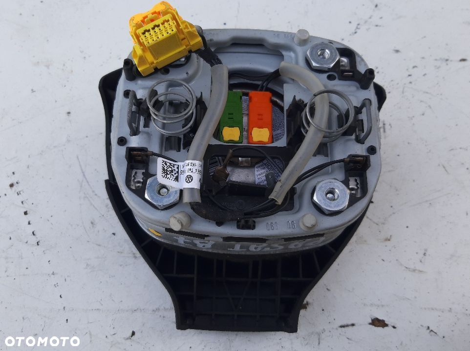 AIR BAG PADUSZKA POWIETRZNA KIEROWCY VW PASSAT B6 - 2