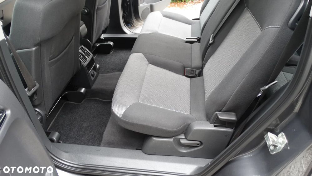 Opel Zafira - 11