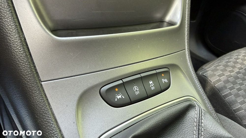 Opel Astra - 16