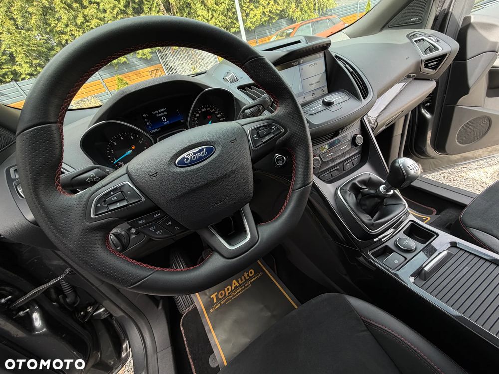 Ford Kuga 1.5 EcoBoost 2x4 ST-Line - 29