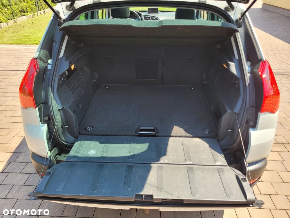 Peugeot 3008 155 THP Allure - 17