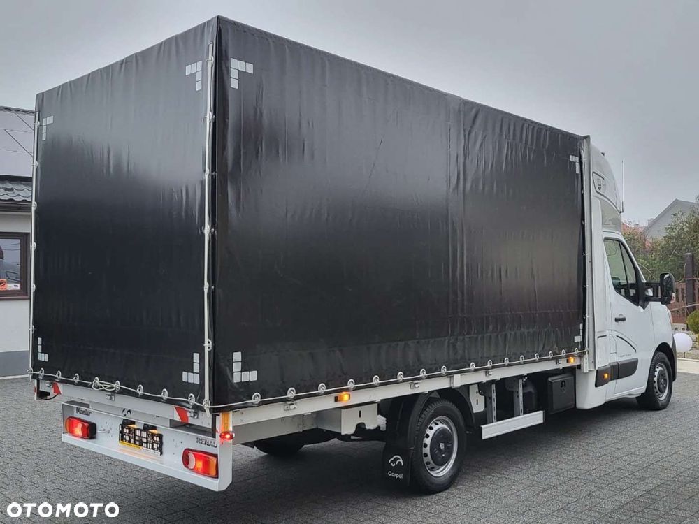 Renault Master kabina XL - 27