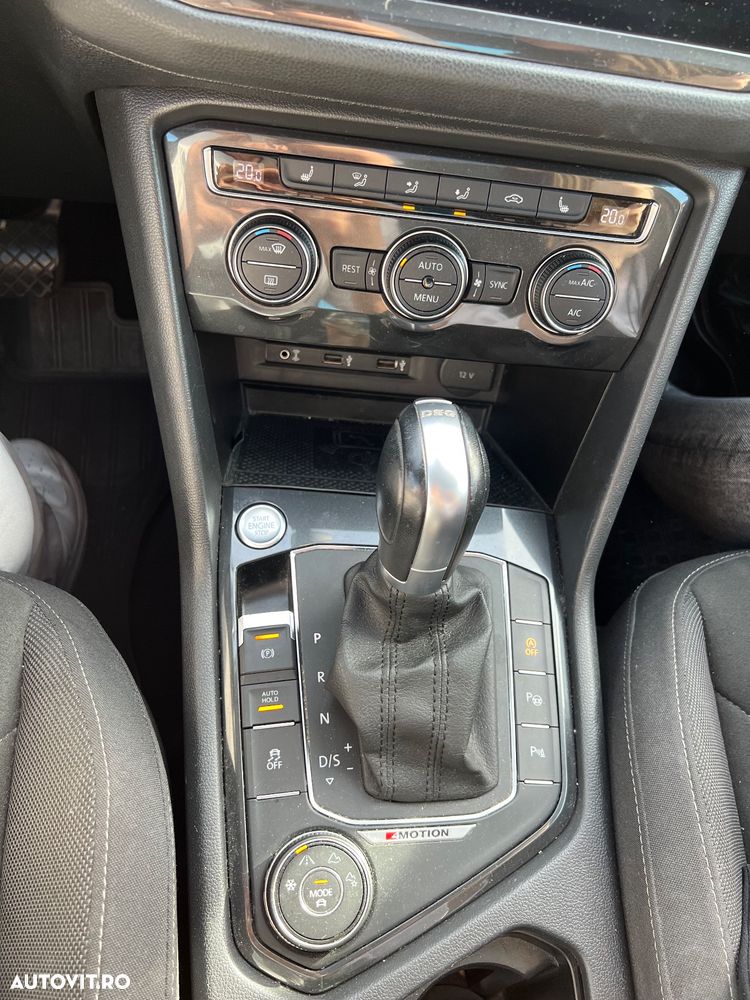 Volkswagen Tiguan 2.0 TDI SCR 4MOTION DSG Highline - 12
