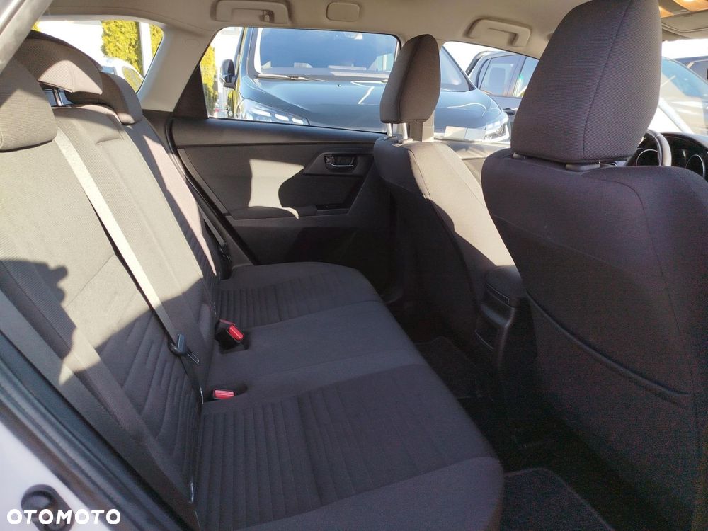 Toyota Auris - 14