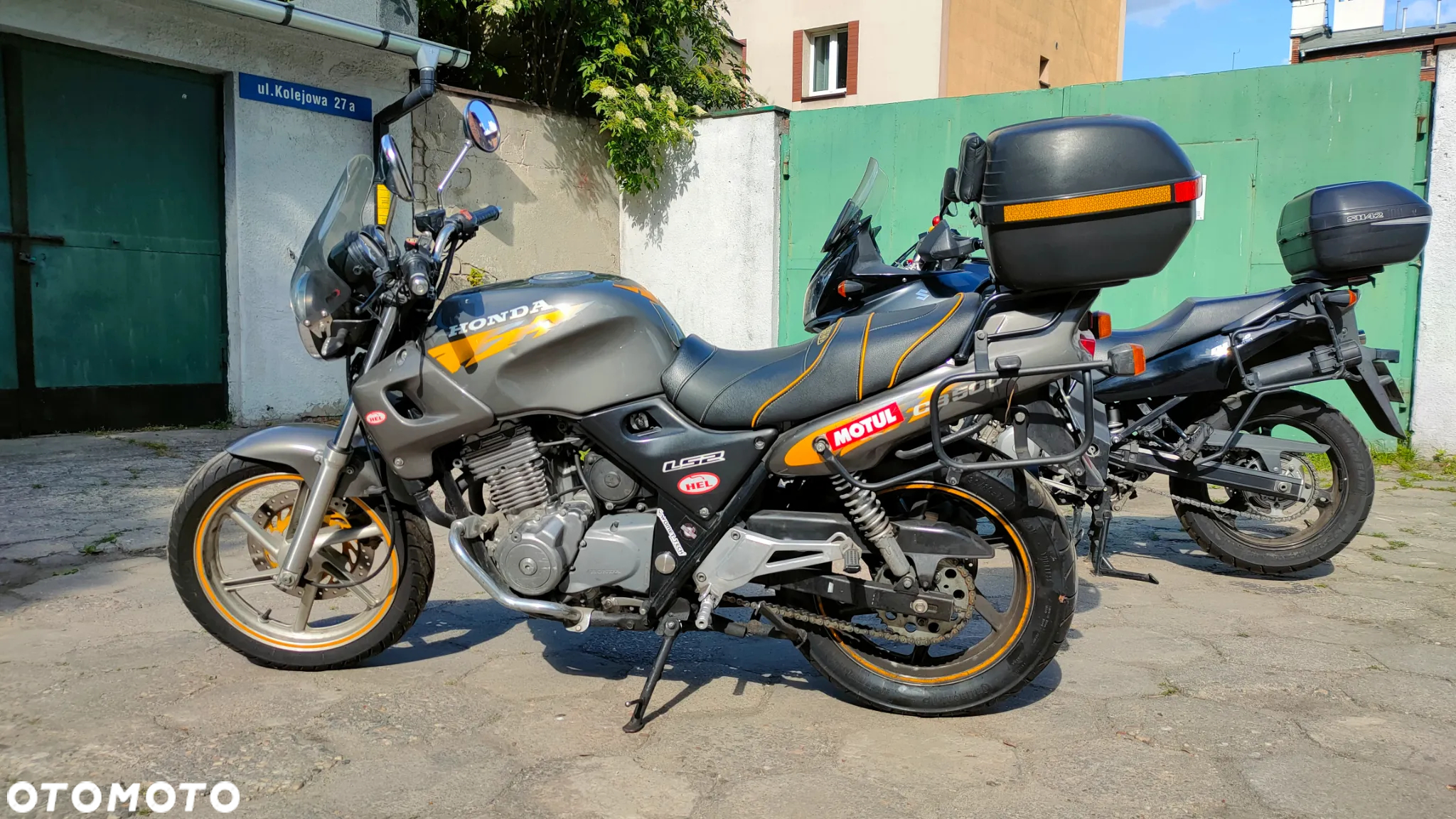 Honda CB - 2