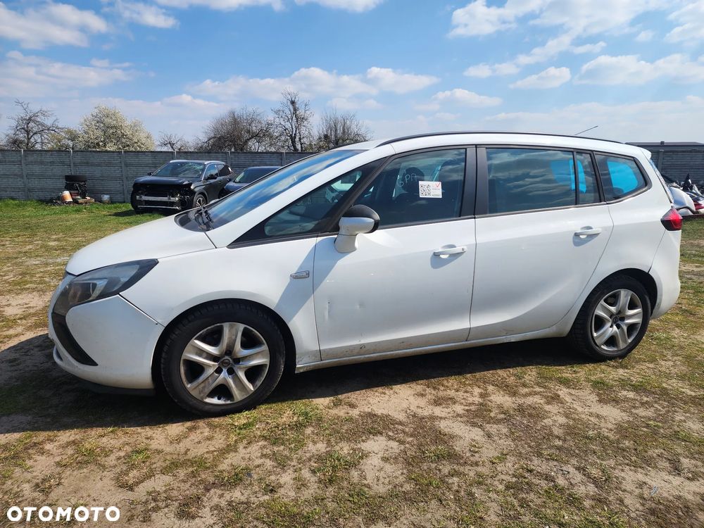 Opel Zafira Tourer 1.4 Turbo Style - 2