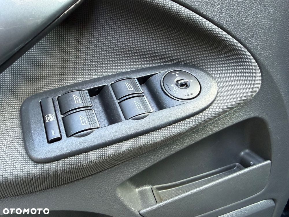 Ford Kuga 2.0 TDCi 4x4 Trend - 14