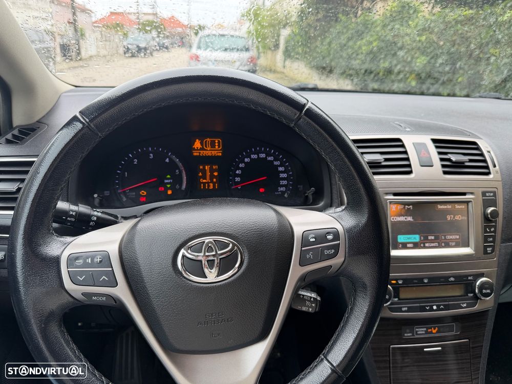 Toyota Avensis SW 2.0 D-4D Luxury+GPS - 4
