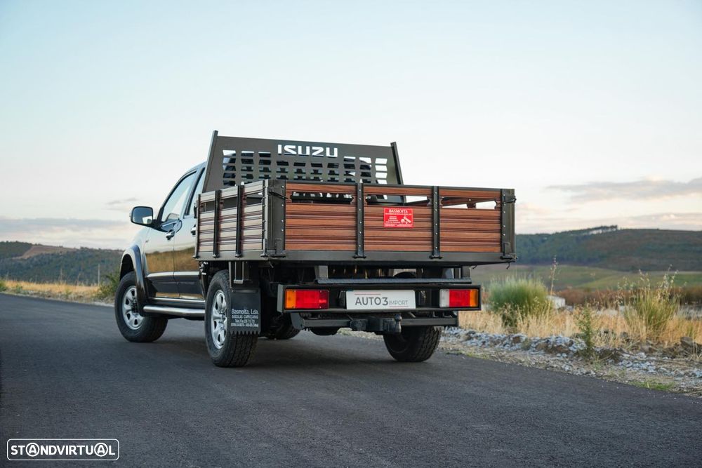 Isuzu D-Max 4x4 Cabine Dupla Custom - 16
