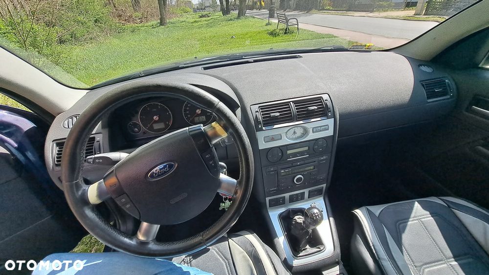 Ford Mondeo - 3