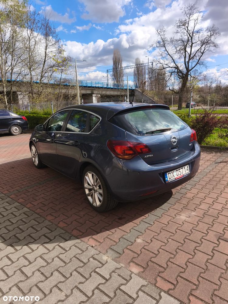 Opel Astra 1.7 CDTI DPF - 5